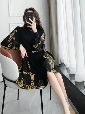 Autumn and winter new style knitted dress for women with contrasting color prints for small people, loose and slim, spliced chif