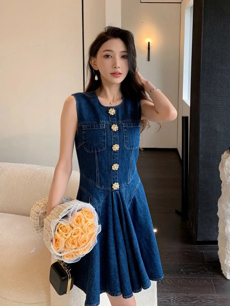 Celebrities' same style sleeveless vest denim skirt fashionable waist-cinching super good-looking dress 2024 new style women's s