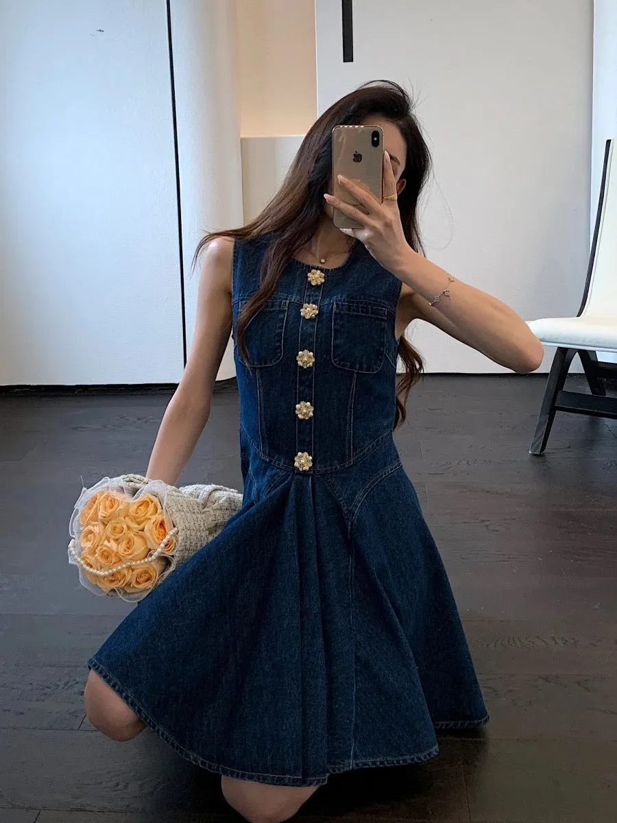 Celebrities' same style sleeveless vest denim skirt fashionable waist-cinching super good-looking dress 2024 new style women's s