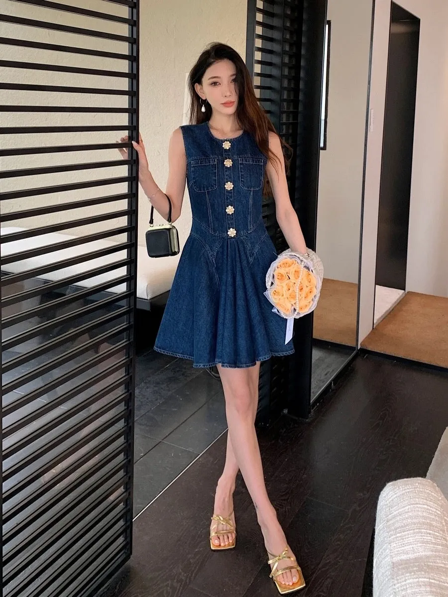 Celebrities' same style sleeveless vest denim skirt fashionable waist-cinching super good-looking dress 2024 new style women's s