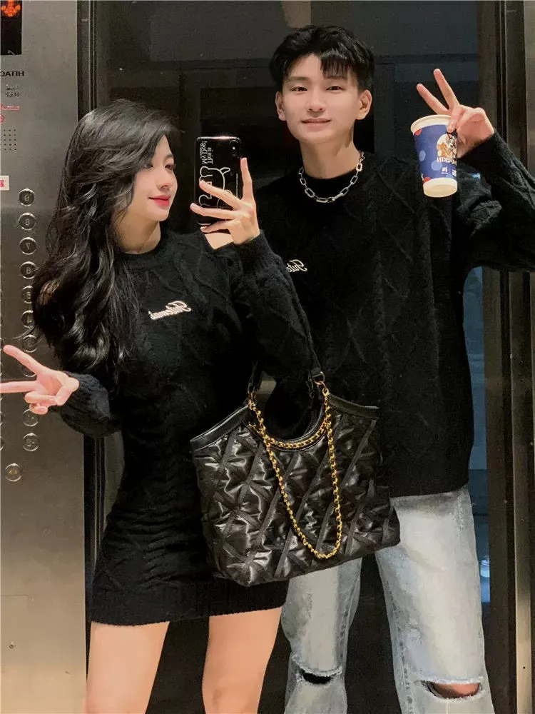 Couple clothing autumn and winter 2023 new ins super hot sweater dress for one man and one woman Korean style French sweater tre