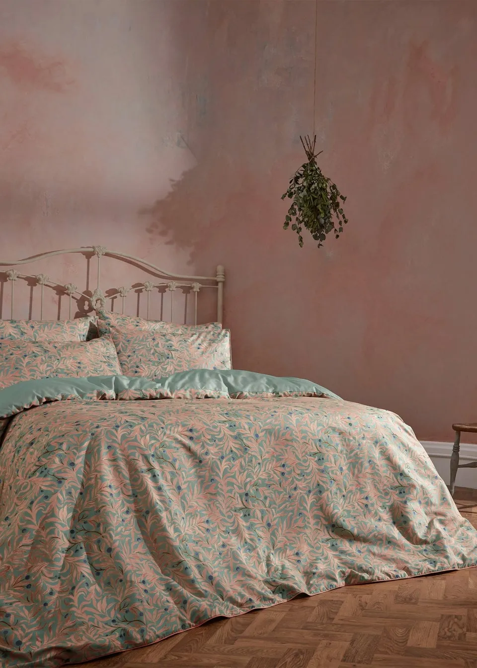 EW by Edinburgh Weavers Malory Floral Piped Duvet Cover Set