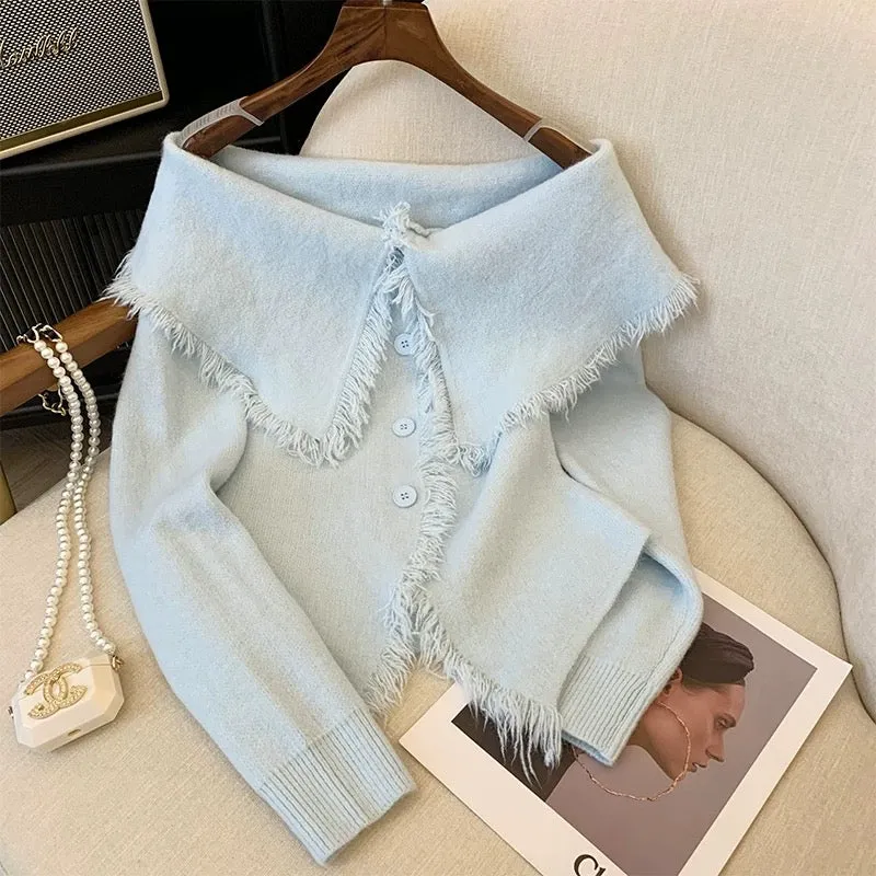 Fashionable, age-reducing, high-end and super-good-looking solid color tassel one-line collar long-sleeved bottoming sweater top