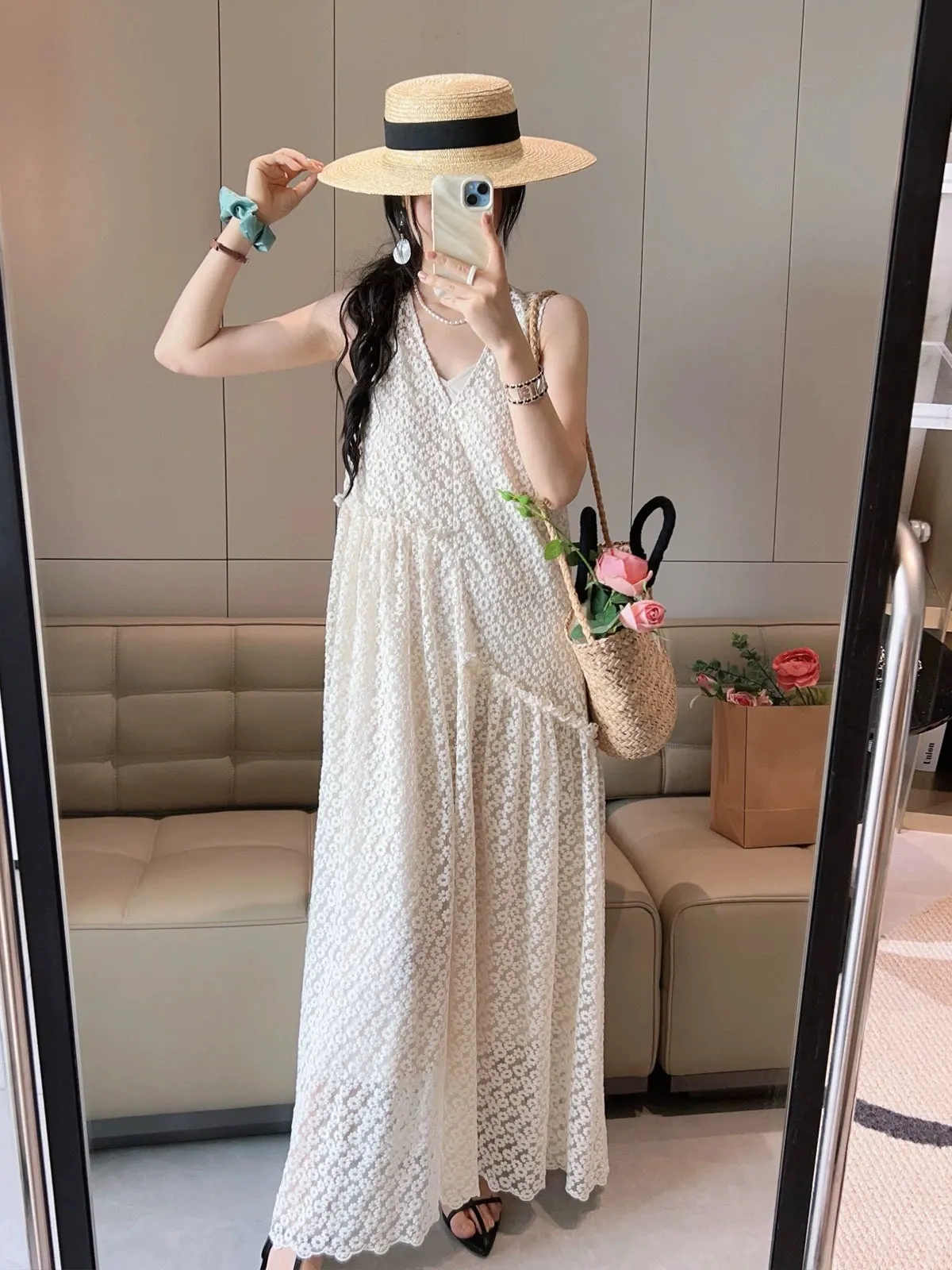 French super fairy floral v-neck embroidered sleeveless vest dress for women summer loose and slim long skirt two-piece suit