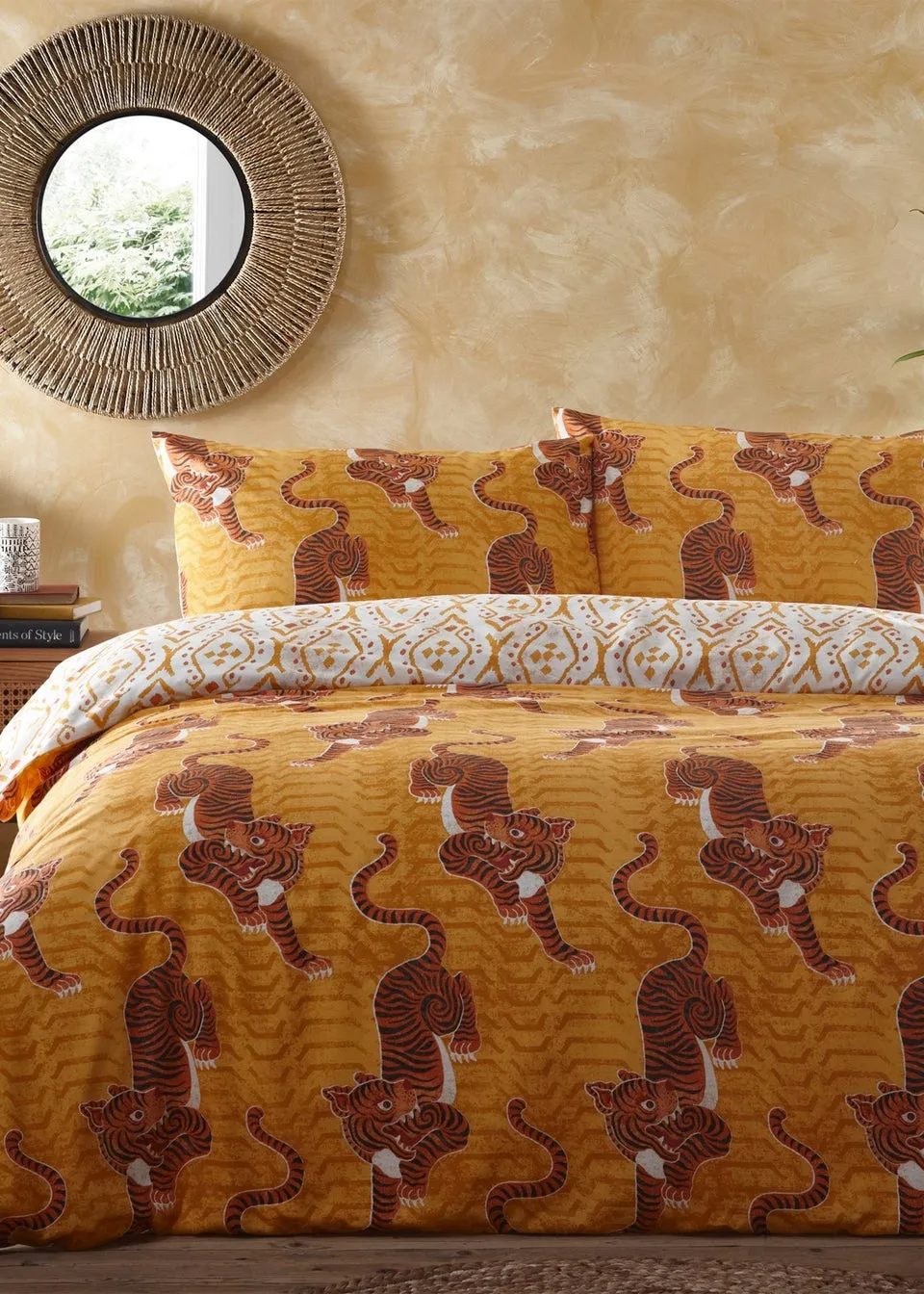 furn. Tibetan Tiger Global Duvet Cover Set