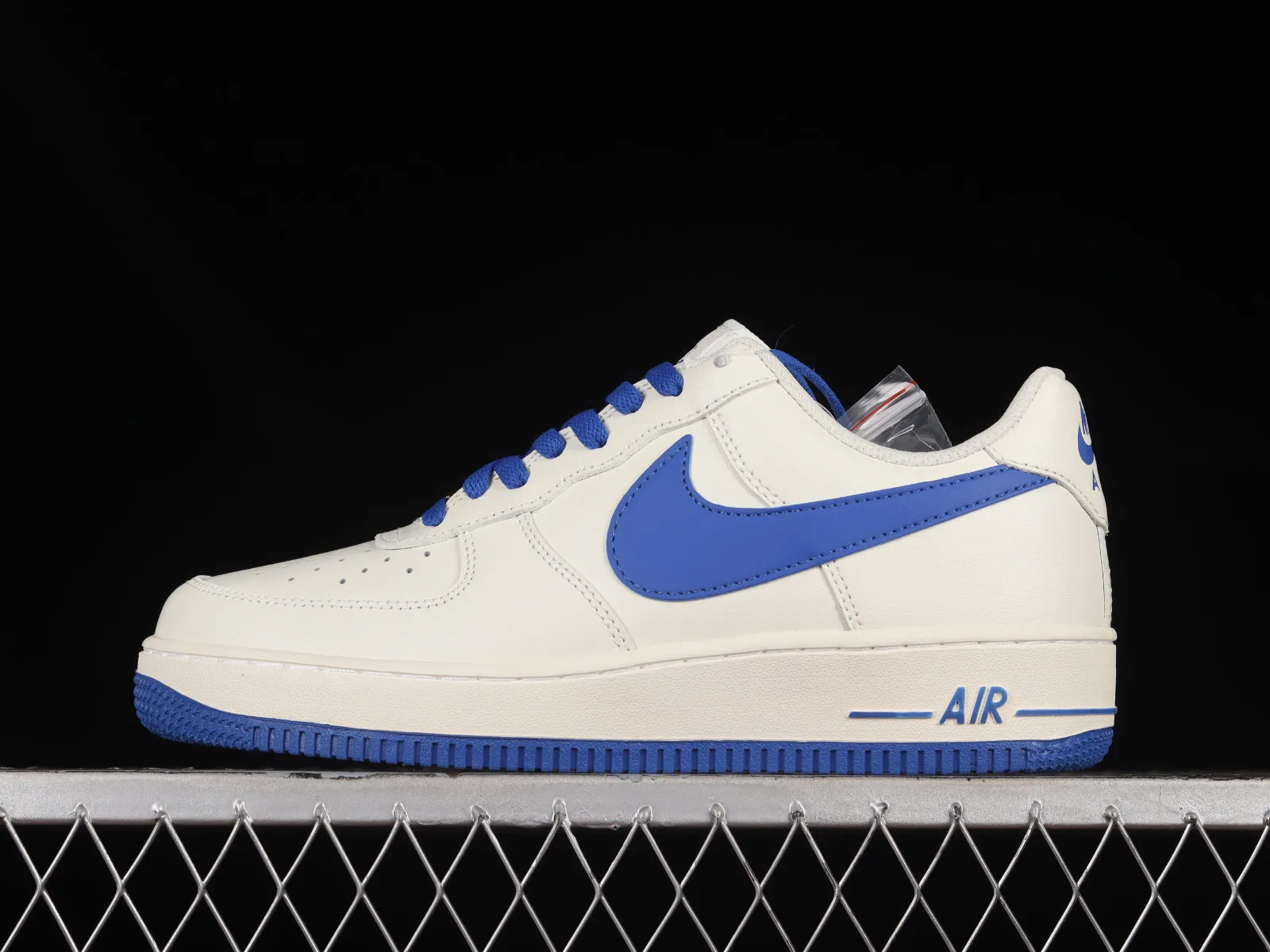 Nike Air Force 1 07 Low Beige Royal Blue SP0758-025