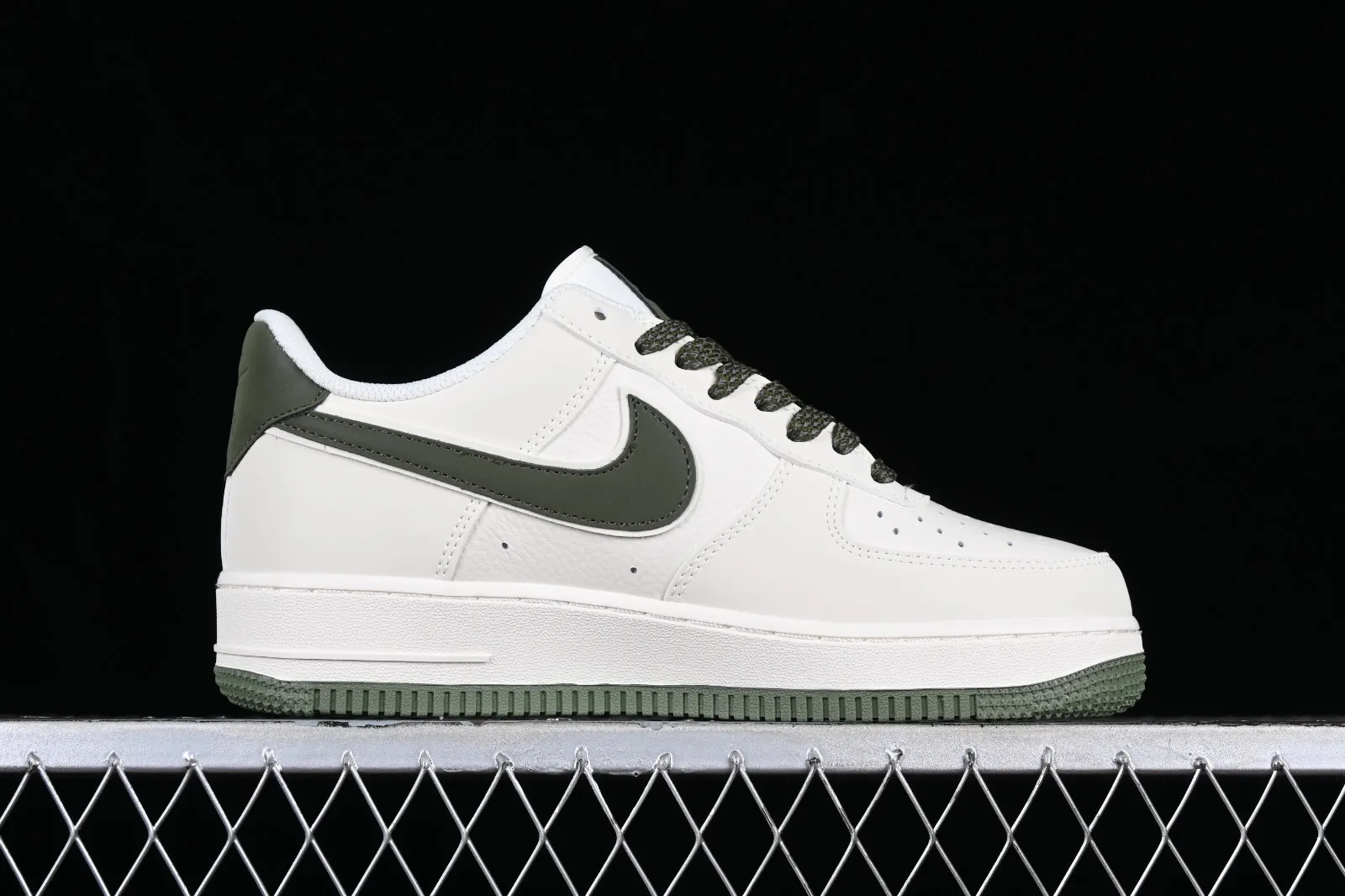 Nike Air Force 1 07 Low Beige White Army Green GL6835-008