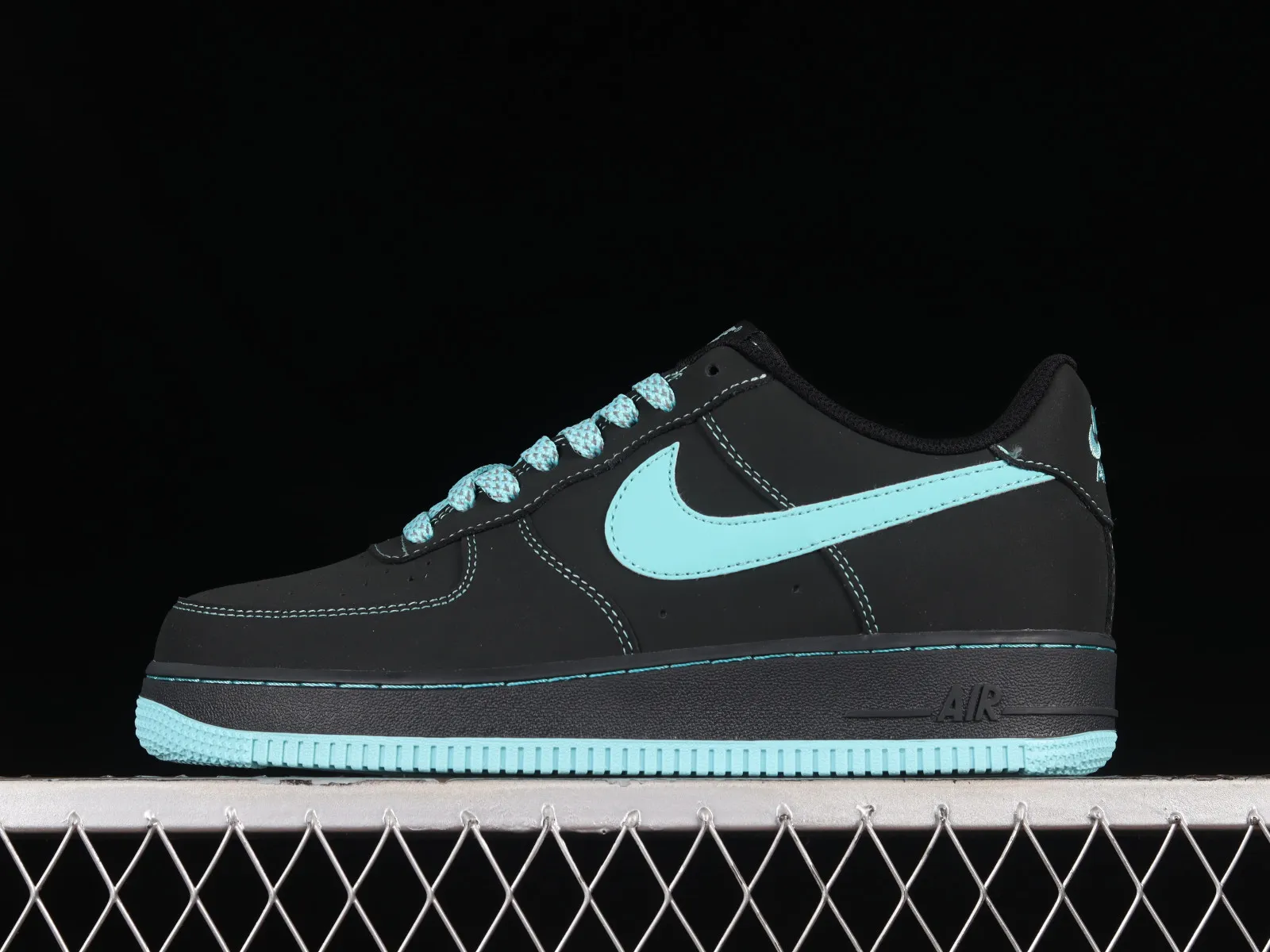 Nike Air Force 1 07 Low Black Tiffany Bue DH5696-226