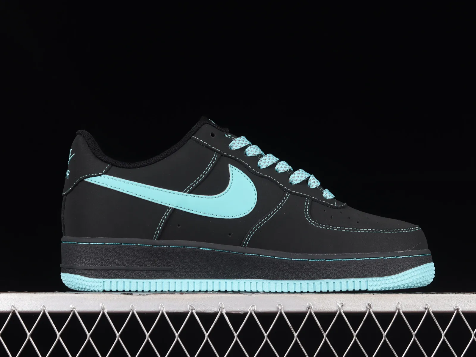 Nike Air Force 1 07 Low Black Tiffany Bue DH5696-226