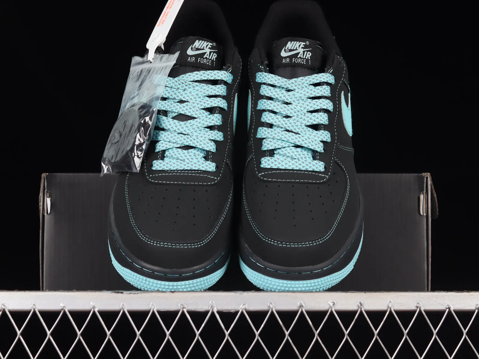 Nike Air Force 1 07 Low Black Tiffany Bue DH5696-226