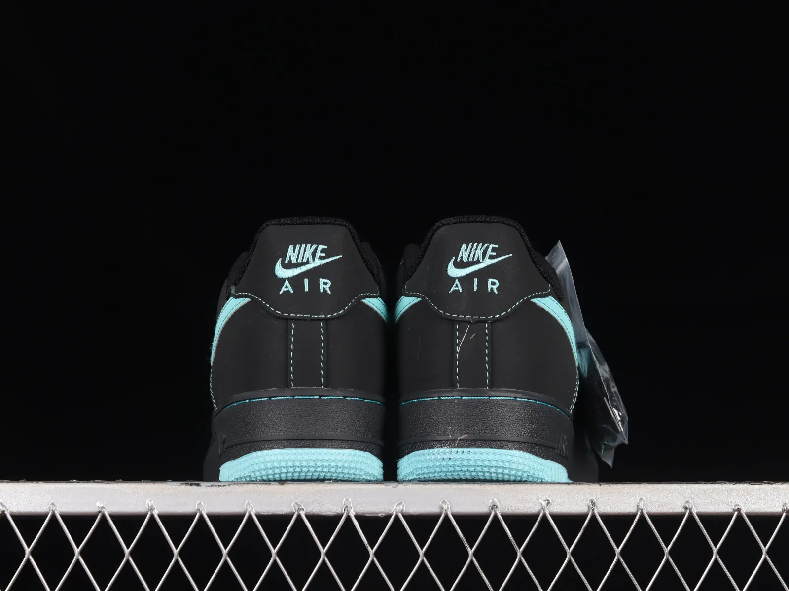 Nike Air Force 1 07 Low Black Tiffany Bue DH5696-226