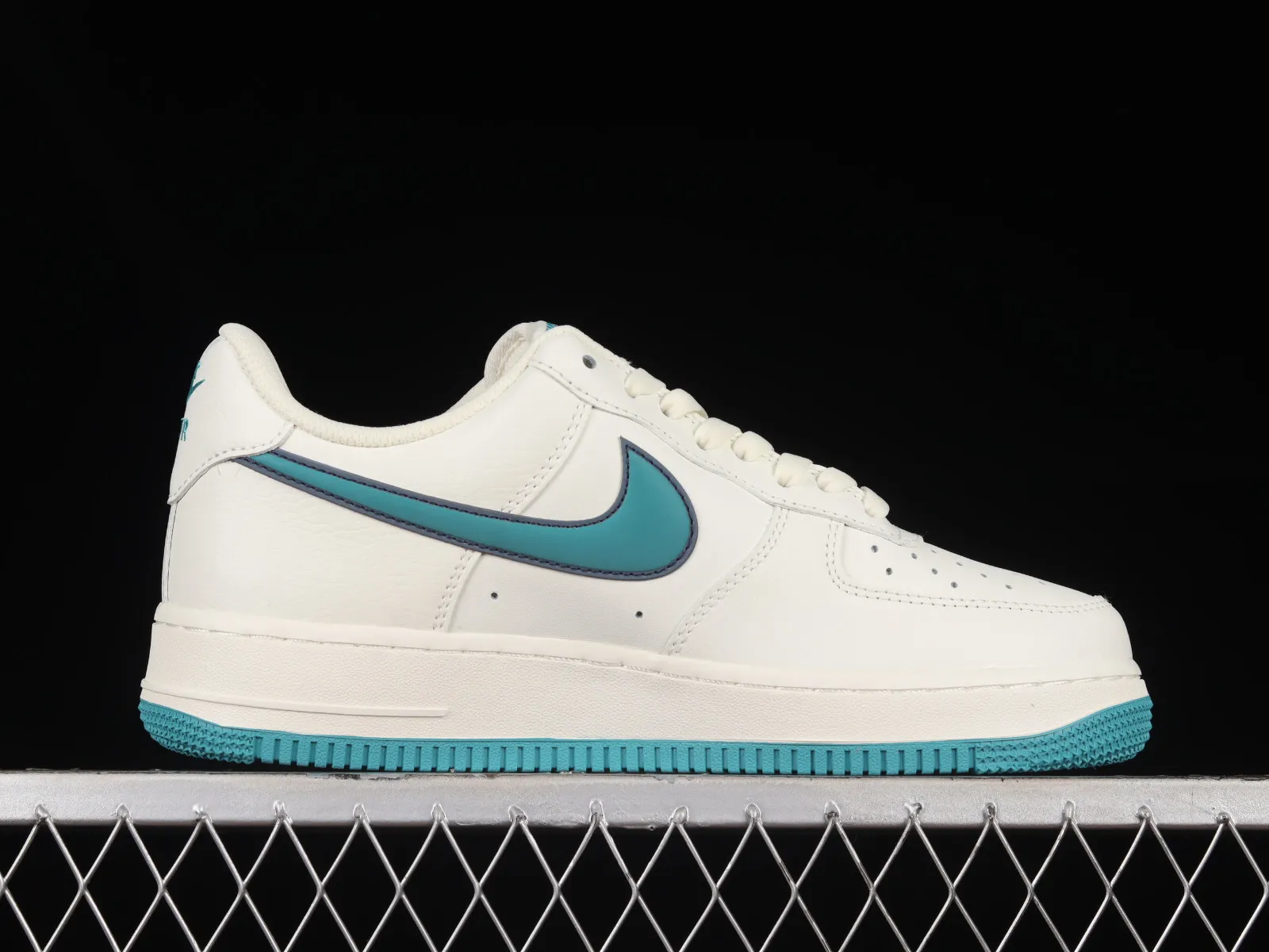 Nike Air Force 1 07 Low Gundam Beige Green KK1256-659