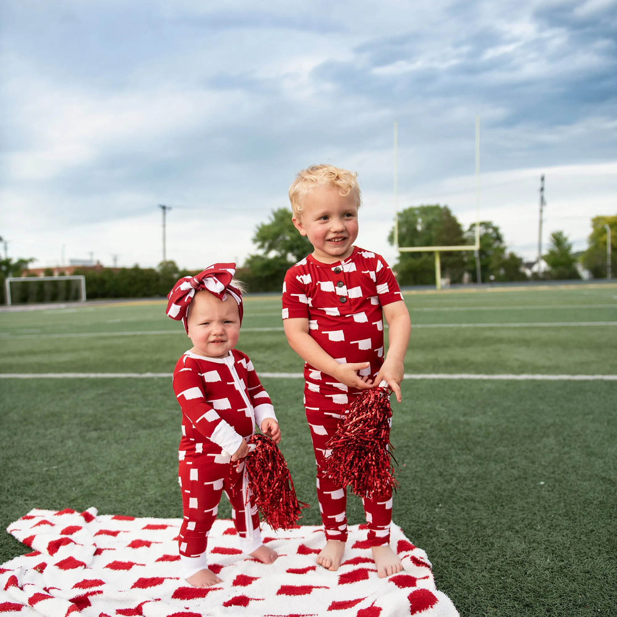 Oklahoma Crimson & White PLUSH BLANKET