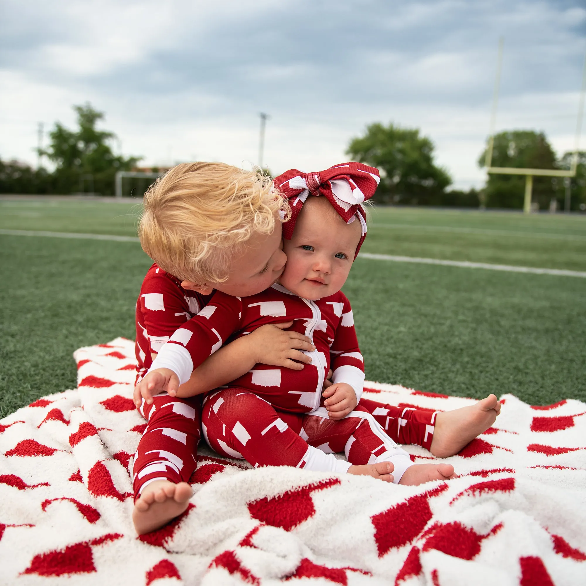 Oklahoma Crimson & White PLUSH BLANKET