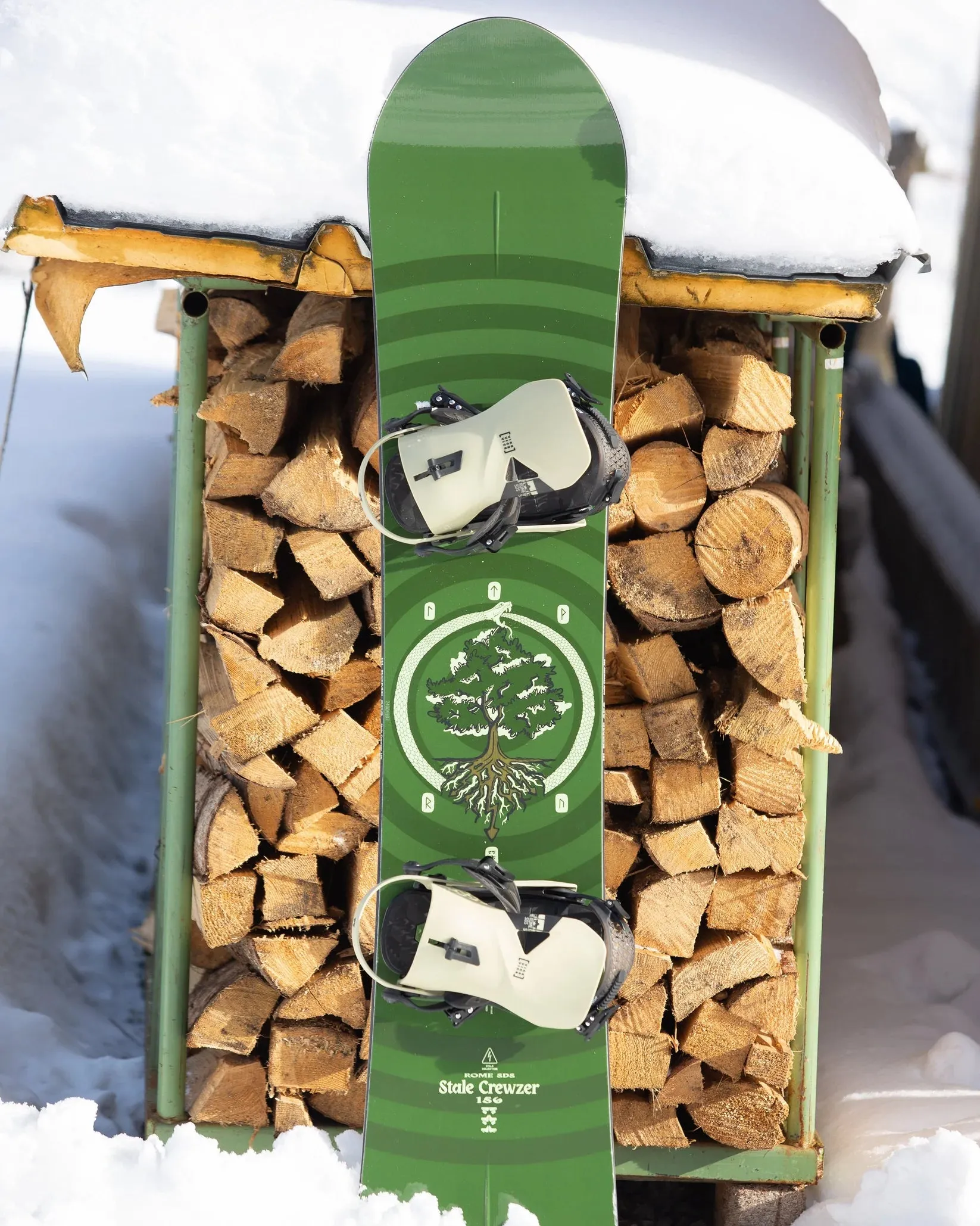 Rome Stale Crewzer Directional Snowboard - 2024