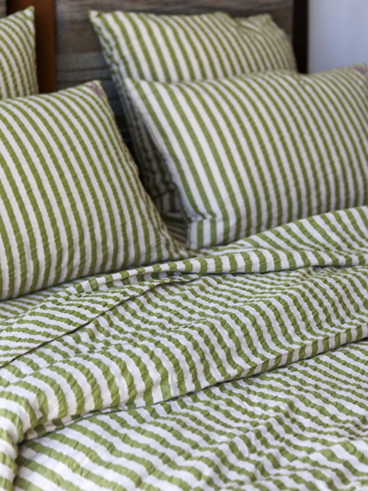 Seersucker Stripe Quilt Cover - pistachio/cream