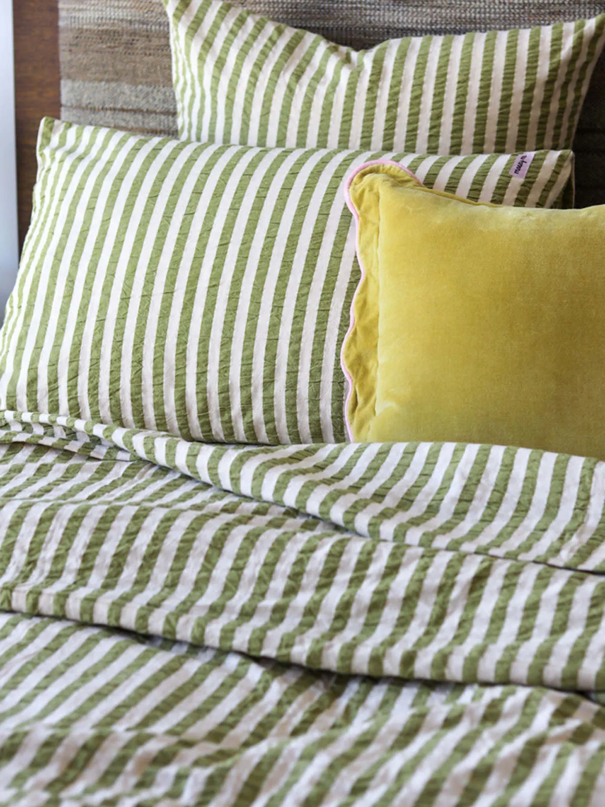 Seersucker Stripe Quilt Cover - pistachio/cream