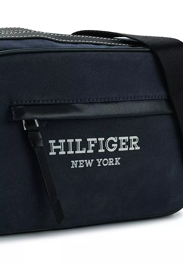 Tommy Hilfiger Prep Classic Camera Bag