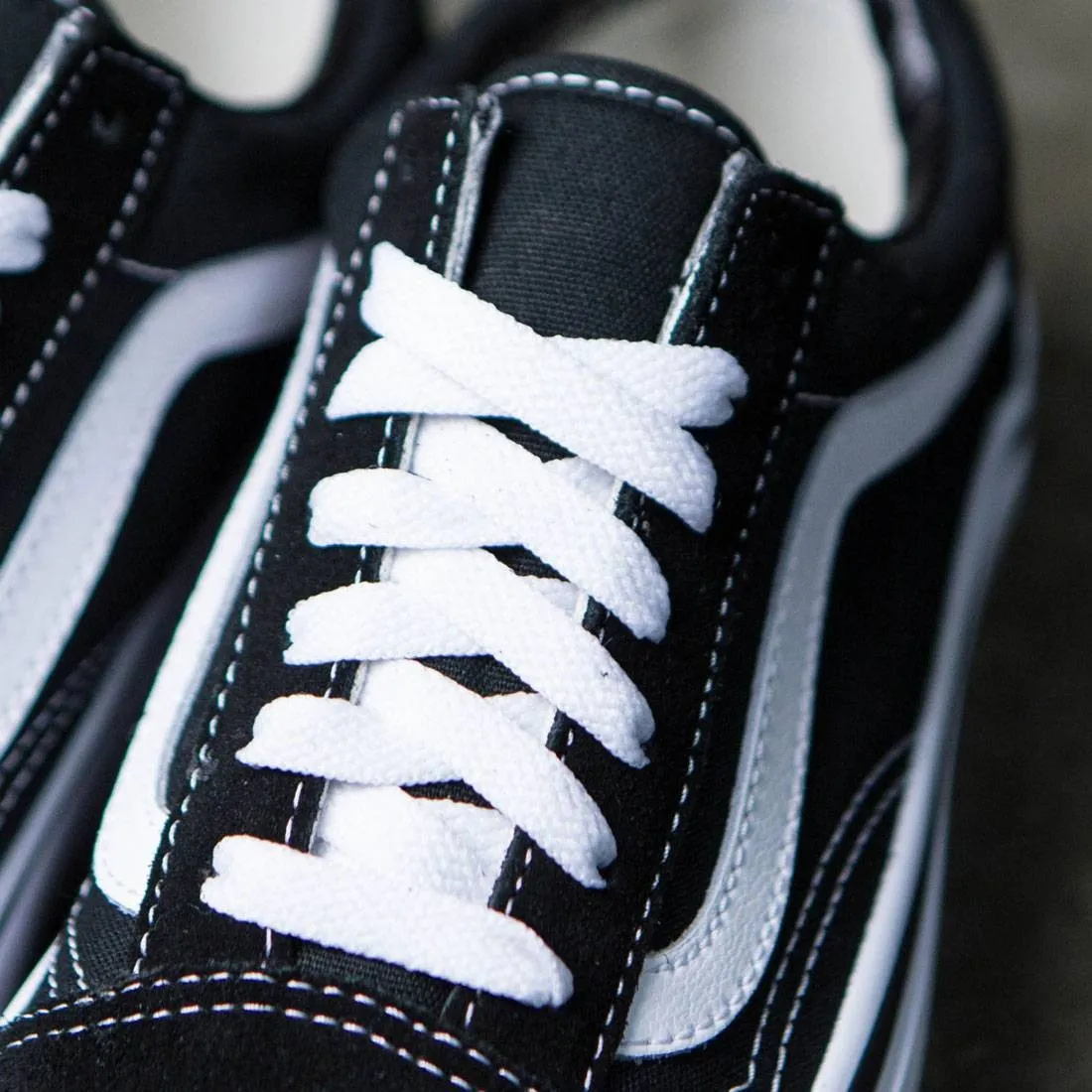 Vans Women Old Skool Platform (black / white)